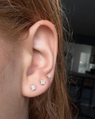 Brinco Ponto De Luz Quadrado (um par)